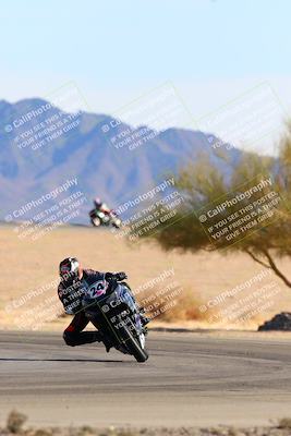 media/Jan-08-2022-SoCal Trackdays (Sat) [[1ec2777125]]/Turn 4 (1145am)/